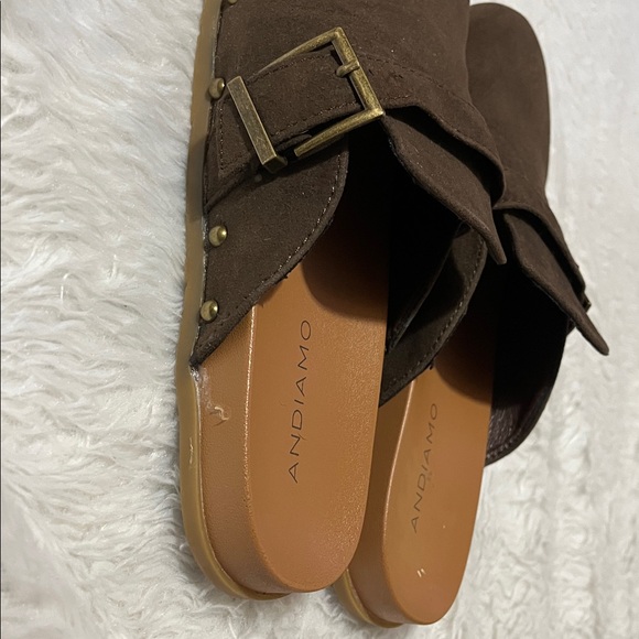 Andiamo Brown Suede Clogs - Picture 4 of 7